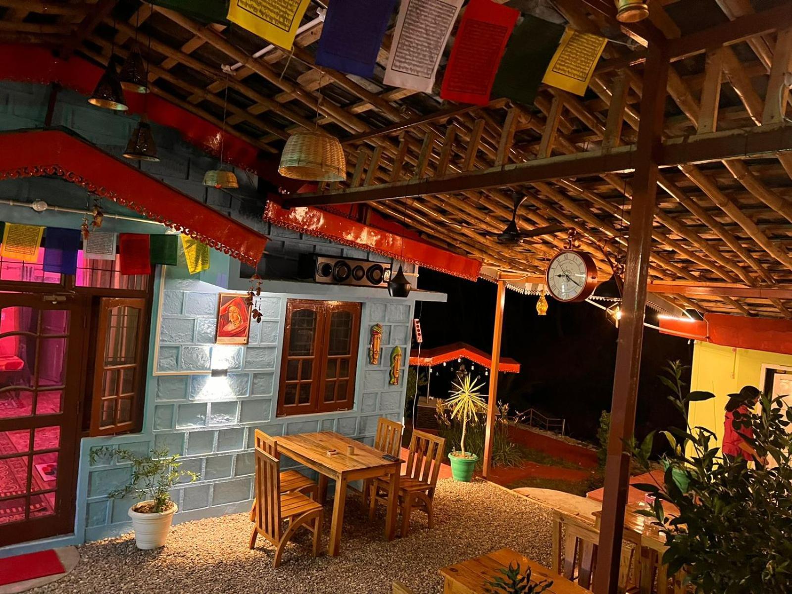 Tathastu Bir -Homestay ,Dorm,Hostel Luaran gambar