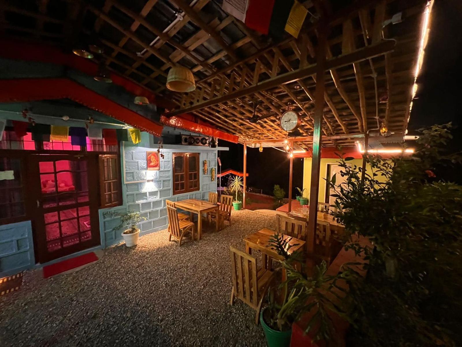 Tathastu Bir -Homestay ,Dorm,Hostel Luaran gambar