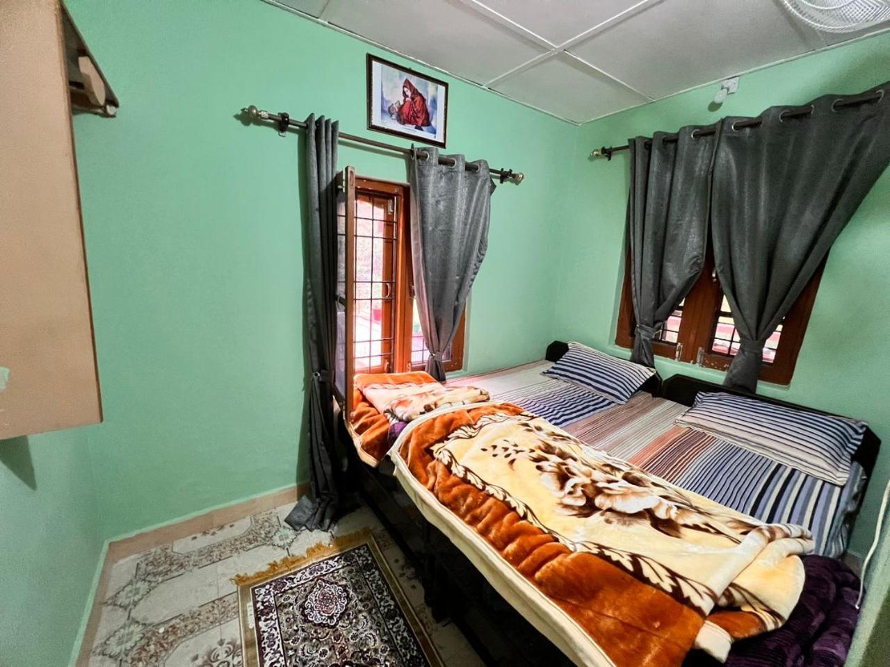 Tathastu Bir -Homestay ,Dorm,Hostel Luaran gambar