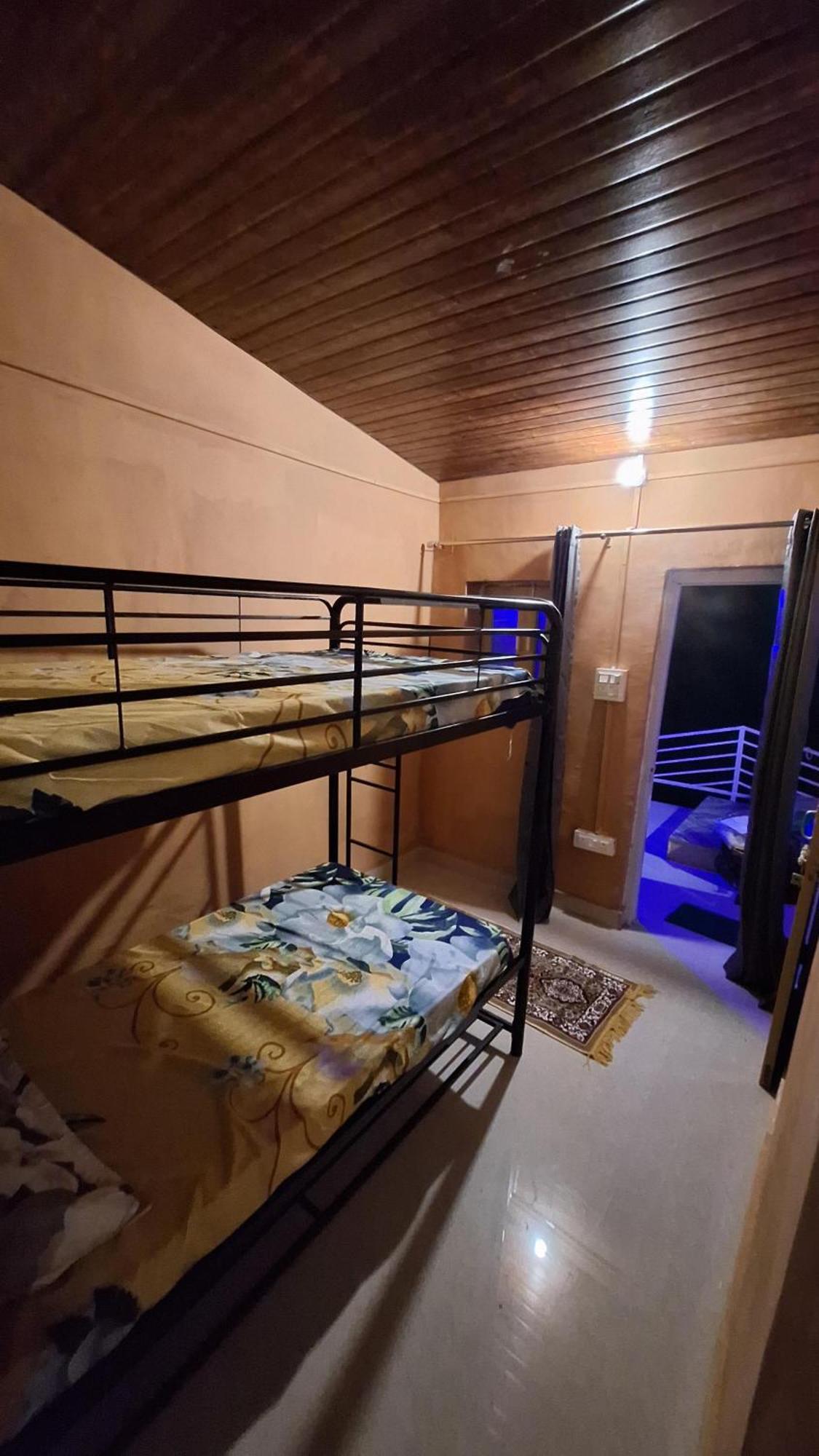 Tathastu Bir -Homestay ,Dorm,Hostel Luaran gambar