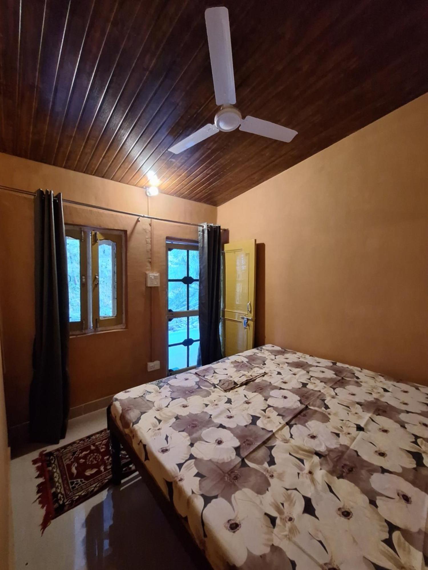 Tathastu Bir -Homestay ,Dorm,Hostel Luaran gambar