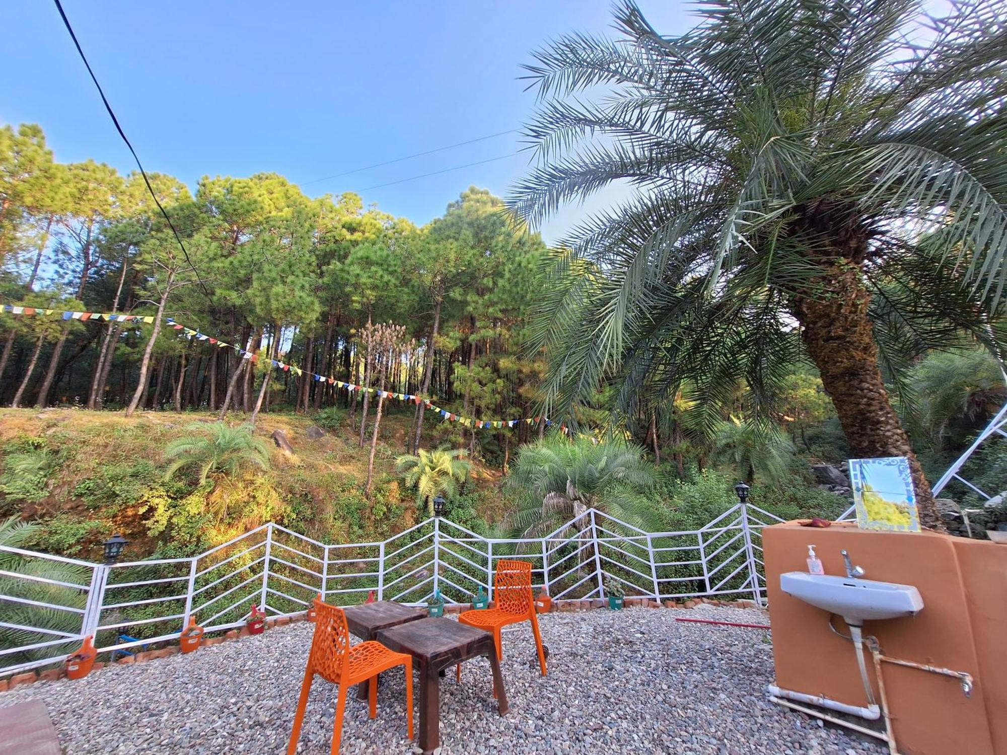 Tathastu Bir -Homestay ,Dorm,Hostel Luaran gambar