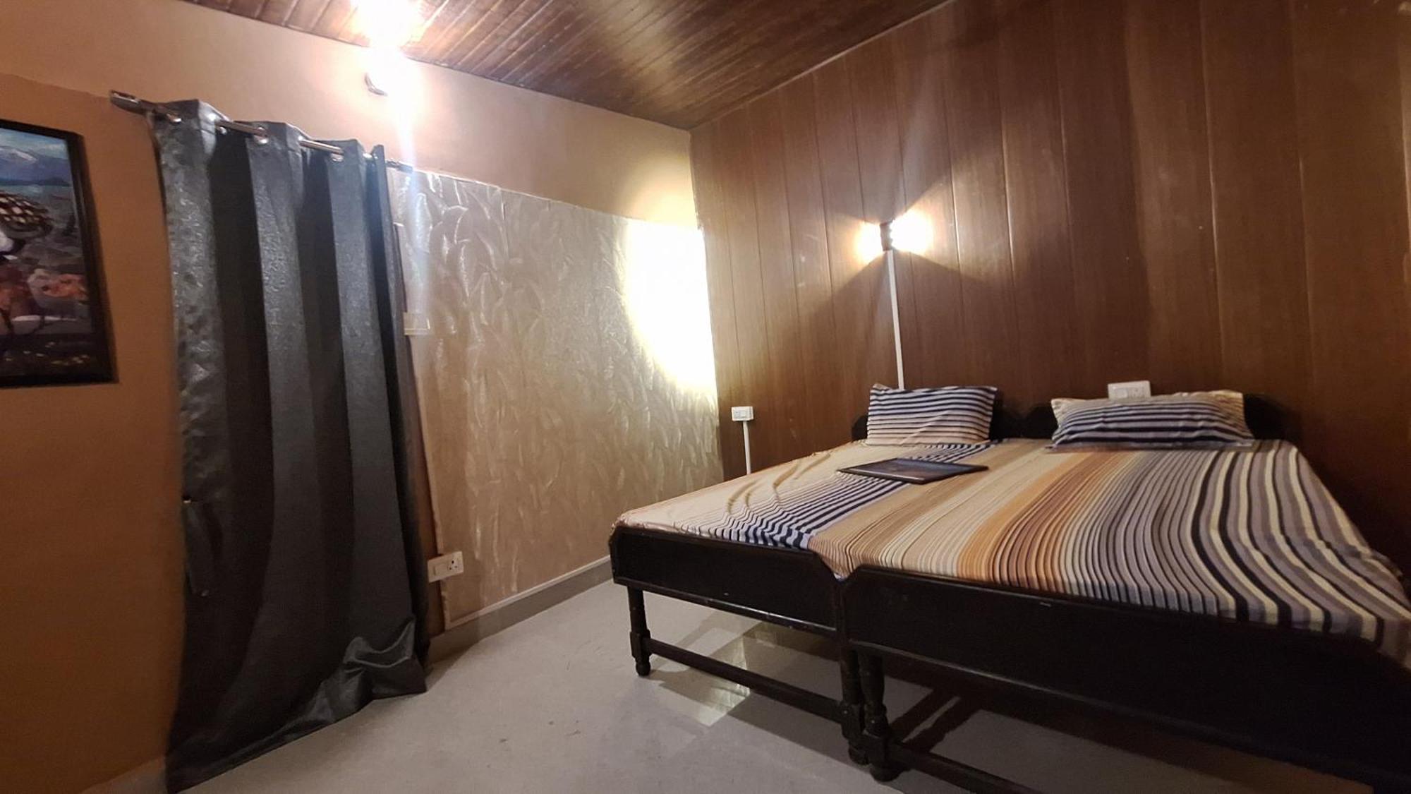 Tathastu Bir -Homestay ,Dorm,Hostel Luaran gambar